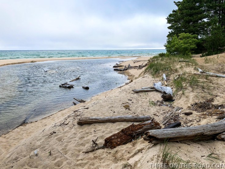 4otr_PicturedRock-11