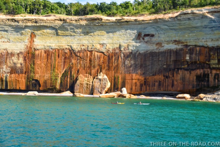 4otr_PicturedRock-14